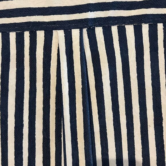 CCH Collection Nautical Navy & White Striped Collared Button Blouse SZ M - Picture 9 of 9